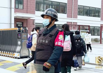 京城头条丨以身为盾 护校平安——京城安保队员担当尽责获赞誉
